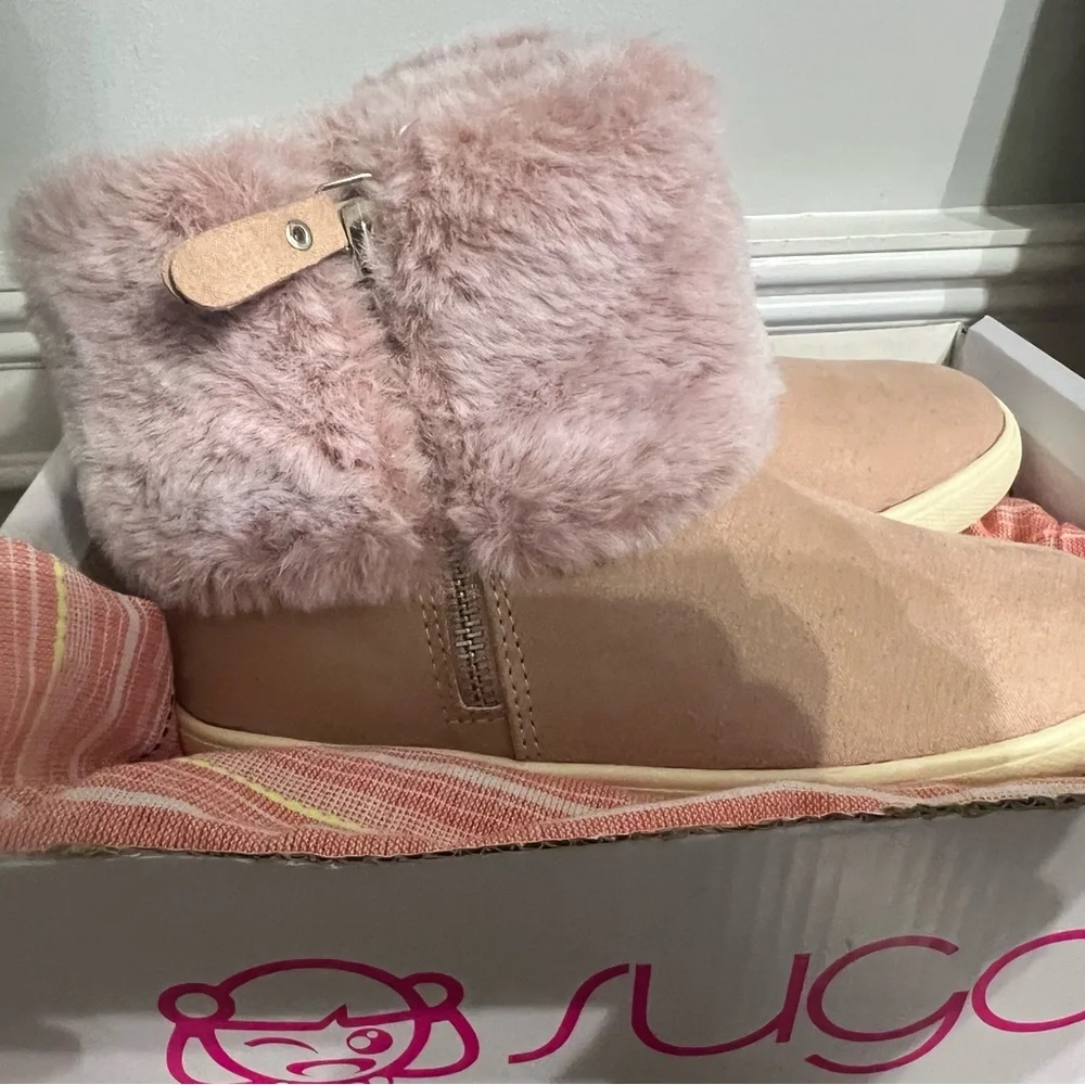Boots Cozy Pink Fur-Lined Girls Boots